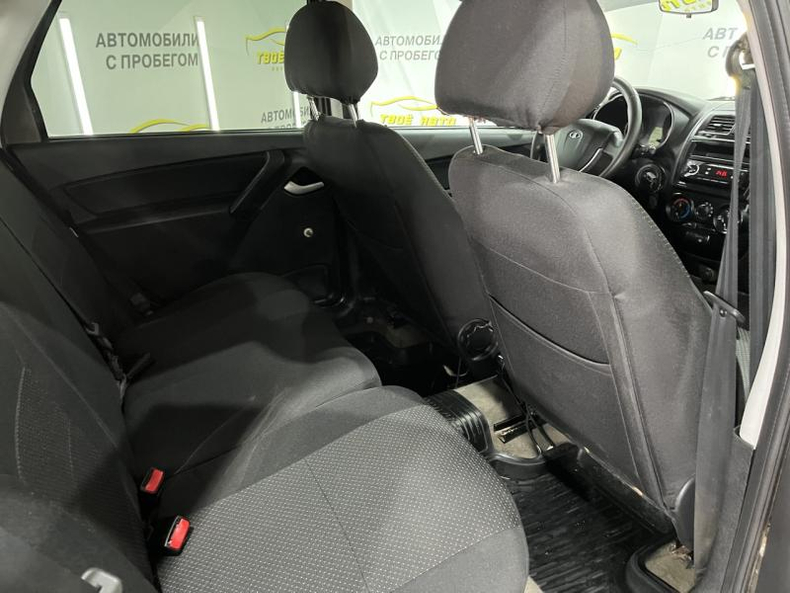 LADA Kalina хэтчбек 1.6 8кл MT FWD (87 л.с.) Classic Твоё авто (Йошкар-Ола)