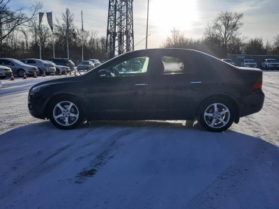 Ford Focus 1.6 MT (100 л. с.)
