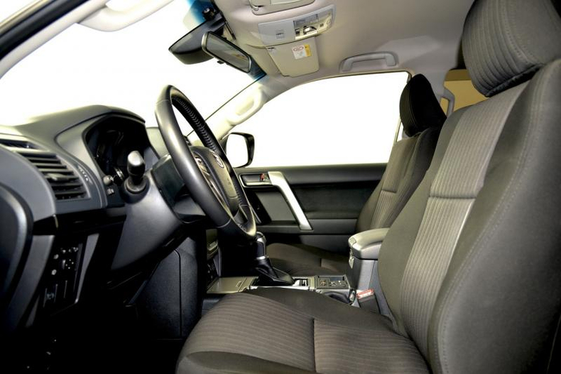 Toyota Land Cruiser Prado 2.7 AT 4WD (163 л.с.) Комфорт Автомобили с пробегом Шымкент  