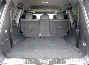 Toyota Land Cruiser 300 4.0 AT 4WD (275 л.с.) Люкс Автомобили с пробегом Шымкент  
