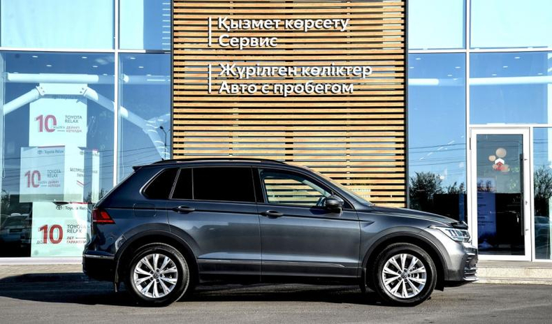 Volkswagen Tiguan 1.4 TSI AT (150 л.с.) 4WD Respect Автомобили с пробегом Шымкент  