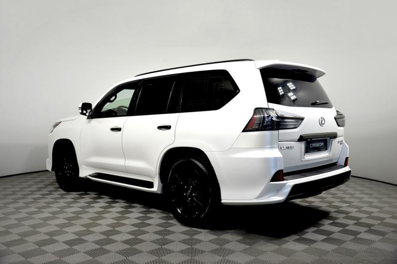 Lexus LX 570 5.7 AT (383 л.с.) 4WD Black Vision 7 м QB Автомобили с пробегом Шымкент  