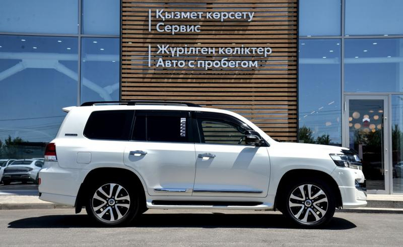 Toyota 4.6 AT (309 л. с.) Executive Lounge Автомобили с пробегом Шымкент  