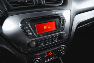 Kia Rio 1.6 6MT (123 л. с.)