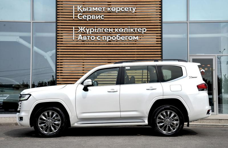 Toyota Land Cruiser 300 3.5 AT 4WD (415 л.с.) Премиум Автомобили с пробегом Шымкент  