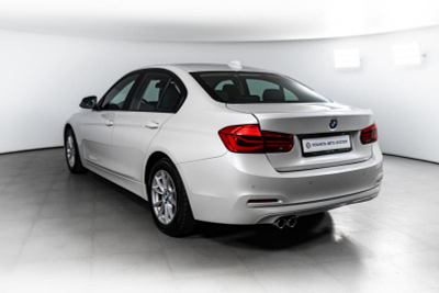 BMW 3 серия 320i AT (184 л. с.)