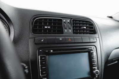 Volkswagen Polo 1.6 MT (105 л. с.)