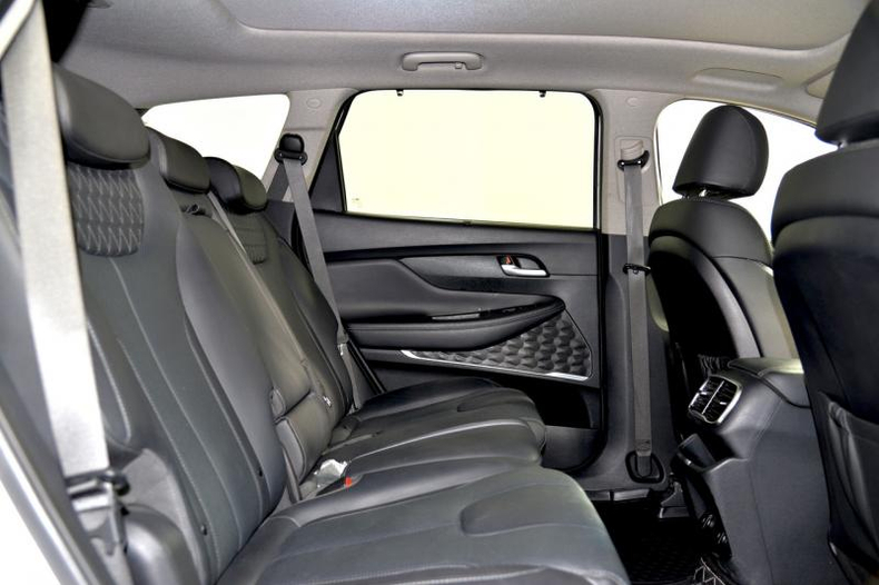 Hyundai 2.4 AT 4WD (171 л.с.) High-Tech Автомобили с пробегом Шымкент  
