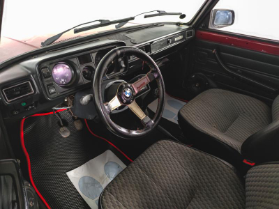 LADA 2105 1.6 MT (75 л. с.)