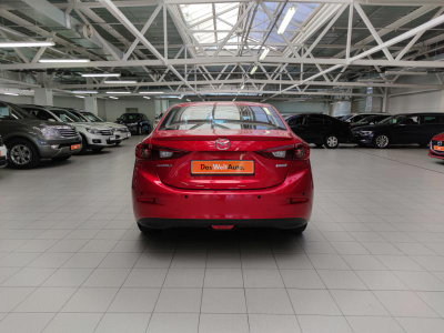Mazda 3 1.5 AT (120 л.с.)