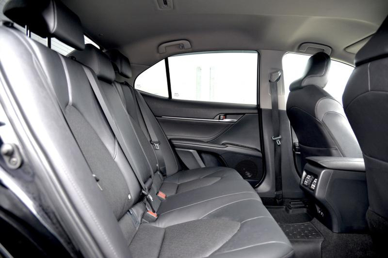 Toyota Camry 2.5 AT (206 л.с.) Престиж 4K Автомобили с пробегом Шымкент  