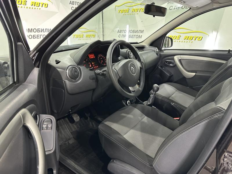 Renault 1.6 MT 4x4 (102 л. с.) Expression Твоё авто (Йошкар-Ола)