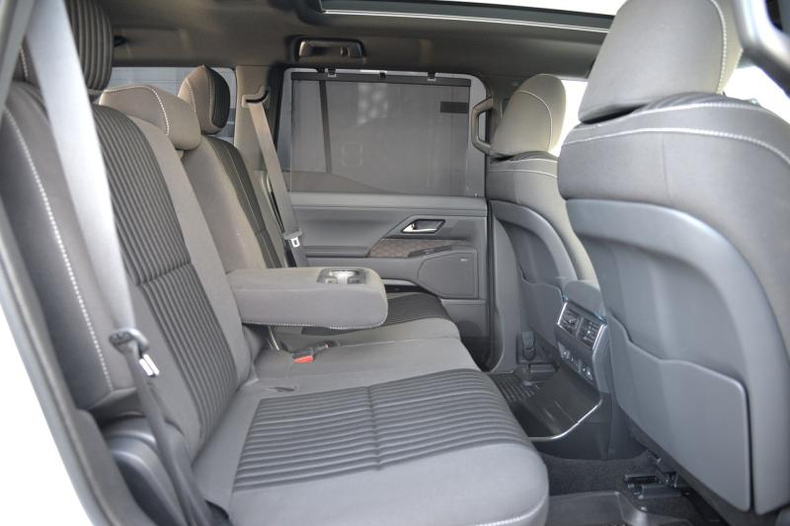 Lexus 3.4 AT 4WD (354 л.с.) 550 Luxury + Автомобили с пробегом Шымкент  