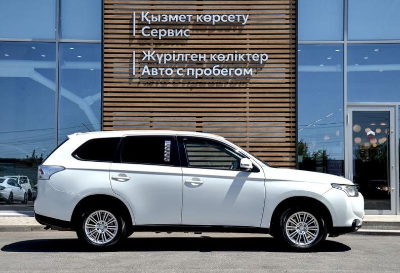 Mitsubishi 2.0 CVT FWD (146 л.с.) Instyle Автомобили с пробегом Шымкент  