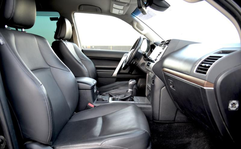 Toyota Land Cruiser Prado 2.7 AT 4WD (163 л.с.) Престиж Black Edition Автомобили с пробегом Шымкент  