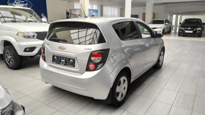Chevrolet Aveo 1.6 AT (115 л. с.)