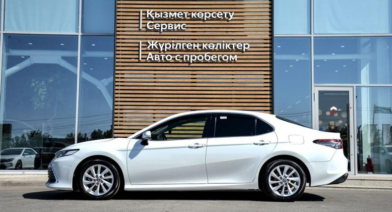 Toyota Camry 2.5 AT (206 л.с.) Престиж 4K Автомобили с пробегом Шымкент  