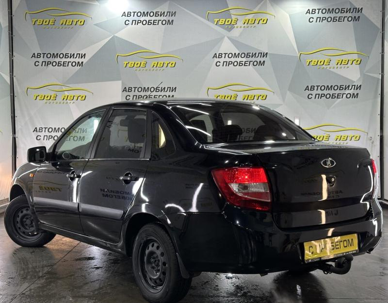 LADA (ВАЗ) Granta седан 1.6 MT FWD (106 л.с.) 16кл Luxe  Твоё авто (Йошкар-Ола)