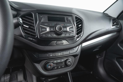 LADA Vesta 1.6 MT (106 л. с.)