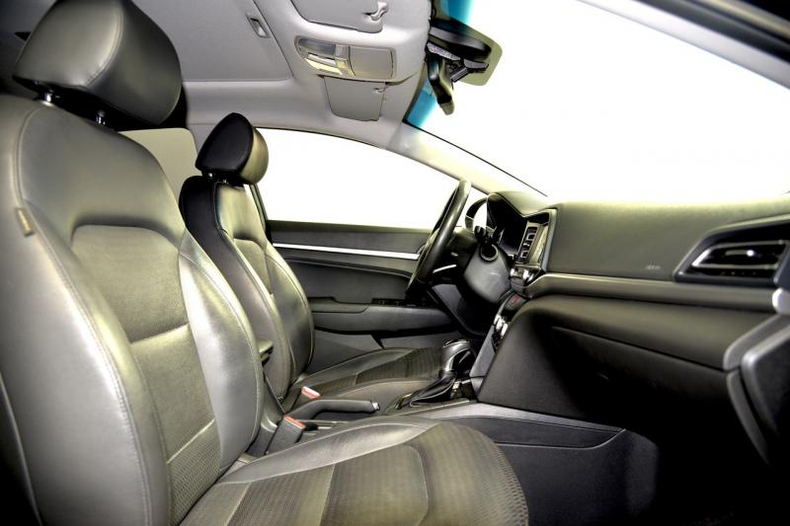 Hyundai Elantra 2.0 AT FWD (150 л.с.) Elegance + Пакет "High-Tech" (+Style) Автомобили с пробегом Шымкент  