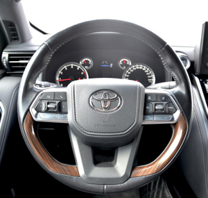 Toyota Land Cruiser 300 4.0 AT 4WD (275 л.с.) Люкс Автомобили с пробегом Шымкент  