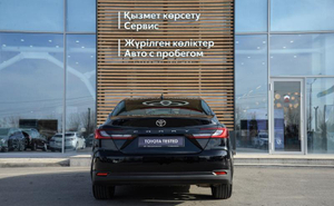 Toyota Camry 2.5 8AT FWD (204 л.с.) Люкс Автомобили с пробегом Шымкент  