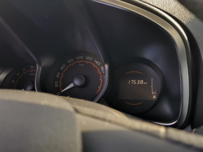 LADA XRAY 1.6 MT (106 л. с.)