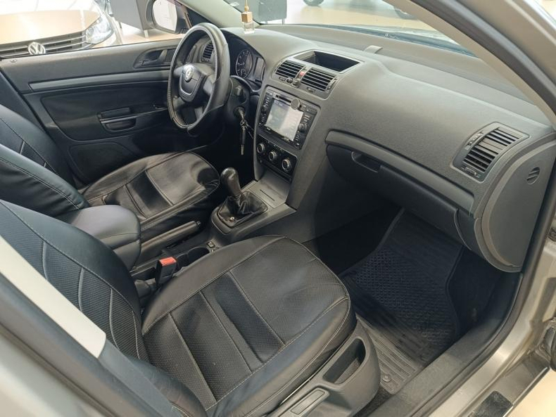 SKODA 1.6 MPI MT (102 л. с.) Ambition Твоё авто (Киров)