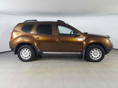 Renault Duster 2.0 MT 4x4 (135 л. с.)