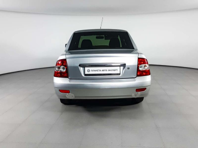 LADA Priora 1.6 MT 16 кл (Евро-3) (98 л. с.)