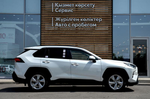 Toyota RAV4 2.0 CVT 4WD (149 л.с.) Элеганс 53 Автомобили с пробегом Шымкент  