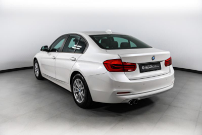 BMW 3 серия 320i AT (184 л. с.)