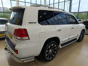 Toyota 4.5 TD 4WD AT (235 л. с.) Твоё авто (Киров)