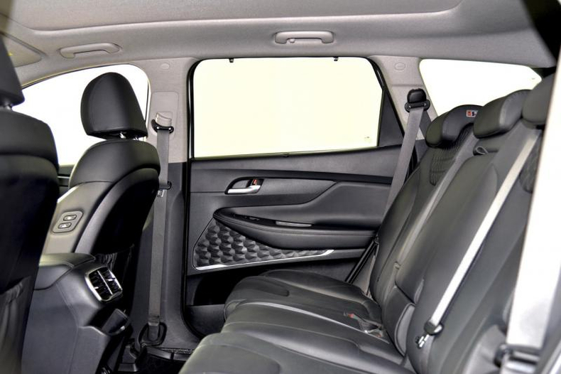 Hyundai 2.4 AT 4WD (171 л.с.) High-Tech Автомобили с пробегом Шымкент  