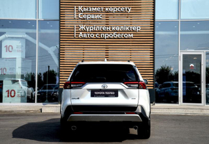 Toyota 2.0 CVT 4WD (151 л.с.) Люкс 91T Автомобили с пробегом Шымкент  