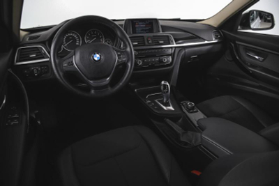 BMW 3 серия 320i AT (184 л. с.)