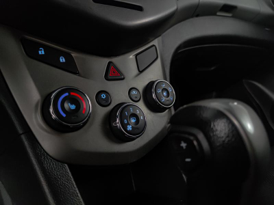 Chevrolet Aveo 1.6 AT (115 л. с.)