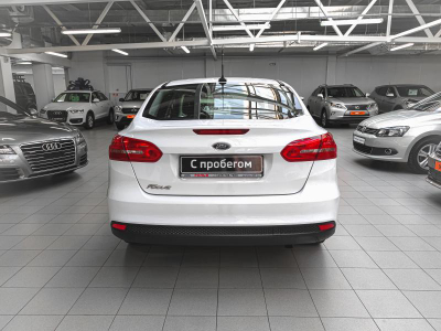 Ford Focus Седан 1.6 Ti-VCT MT (125 л. с.)