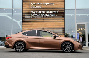 Toyota Camry 2.5 8AT FWD (204 л.с.) Люкс Автомобили с пробегом Шымкент  