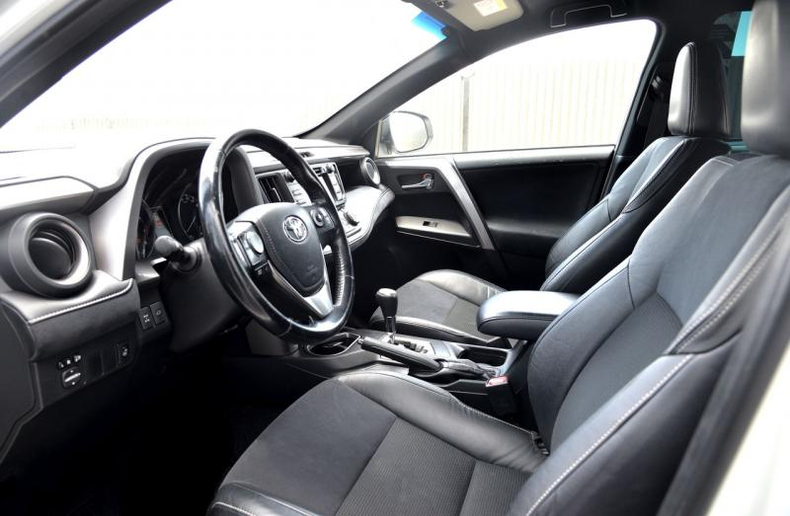 Toyota 2.0 CVT 4WD (151 л.с.) Престиж Автомобили с пробегом Шымкент  