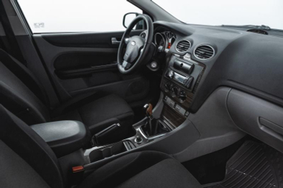 Ford Focus 1.6 MT (116 л. с.)