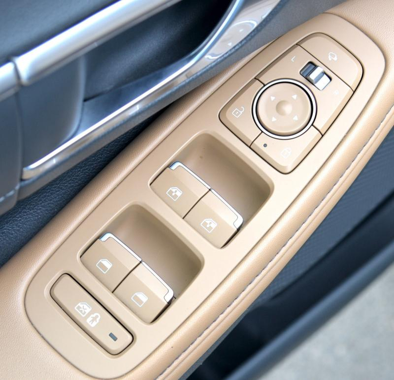 Hyundai Sonata 2.5 6AT FWD (180 л.с.) MPI Prestige Автомобили с пробегом Шымкент  