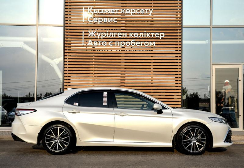 Toyota Camry 2.5 AT (206 л.с.) Престиж Плюс KX Автомобили с пробегом Шымкент  