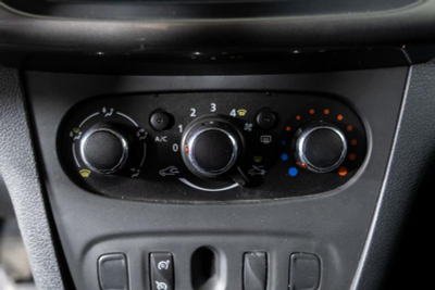 Renault Sandero Stepway 1.6 MT (113 л. с.)