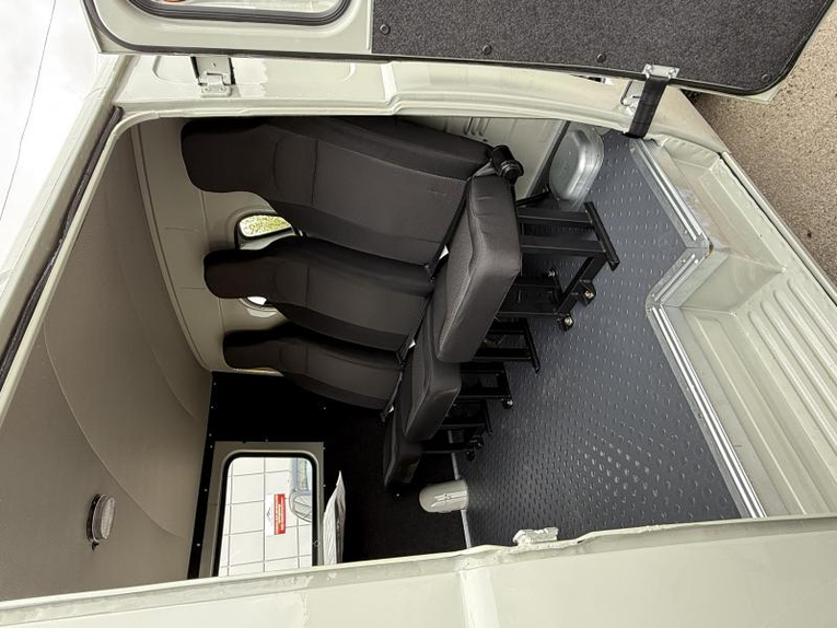 УАЗ Остекленный фургон 2.7 Бензин 5МКП 4х4, ЕВРО-5 Стандарт без ABS Интерпартнер Ижевск