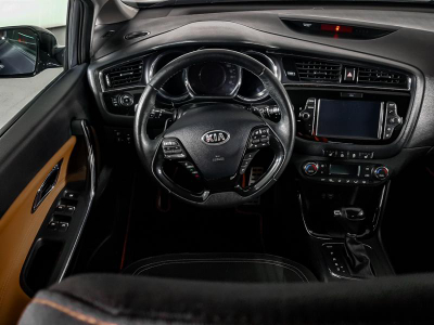 Kia ceed 1.6 AT (130 л. с.)