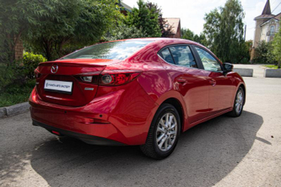 Mazda 3 1.5 AT (120 л.с.)