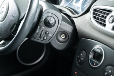 Renault Clio 1.6 AT (111 л. с.)
